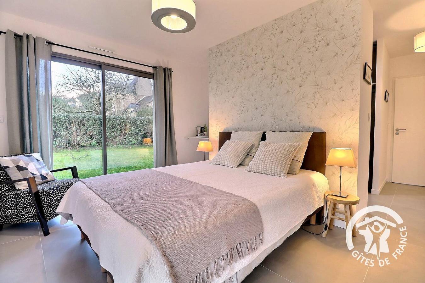 Hotell i Saint-Lunaire från 115 kr per natt