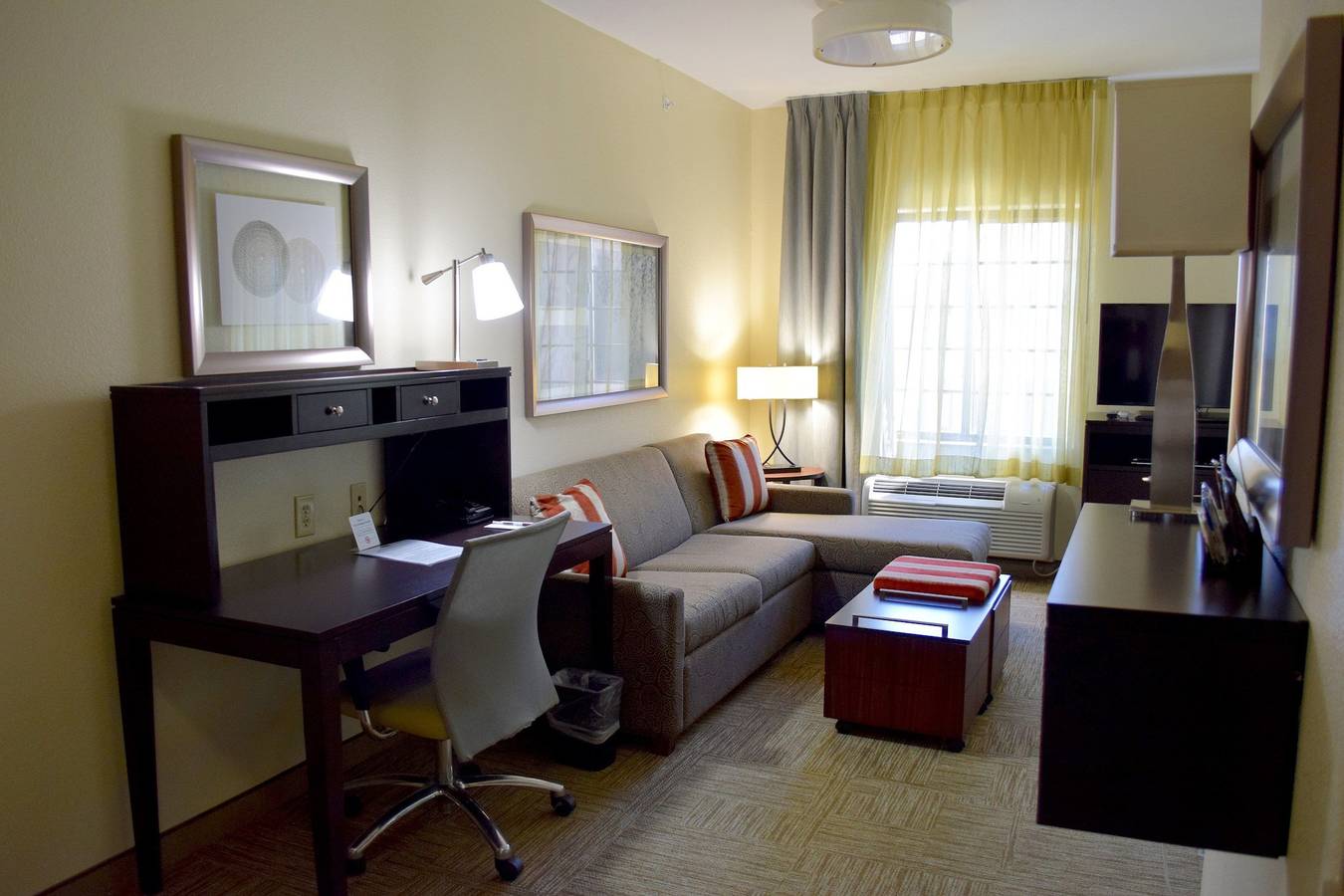 Hotell i Fort Bend County från 178 kr per natt