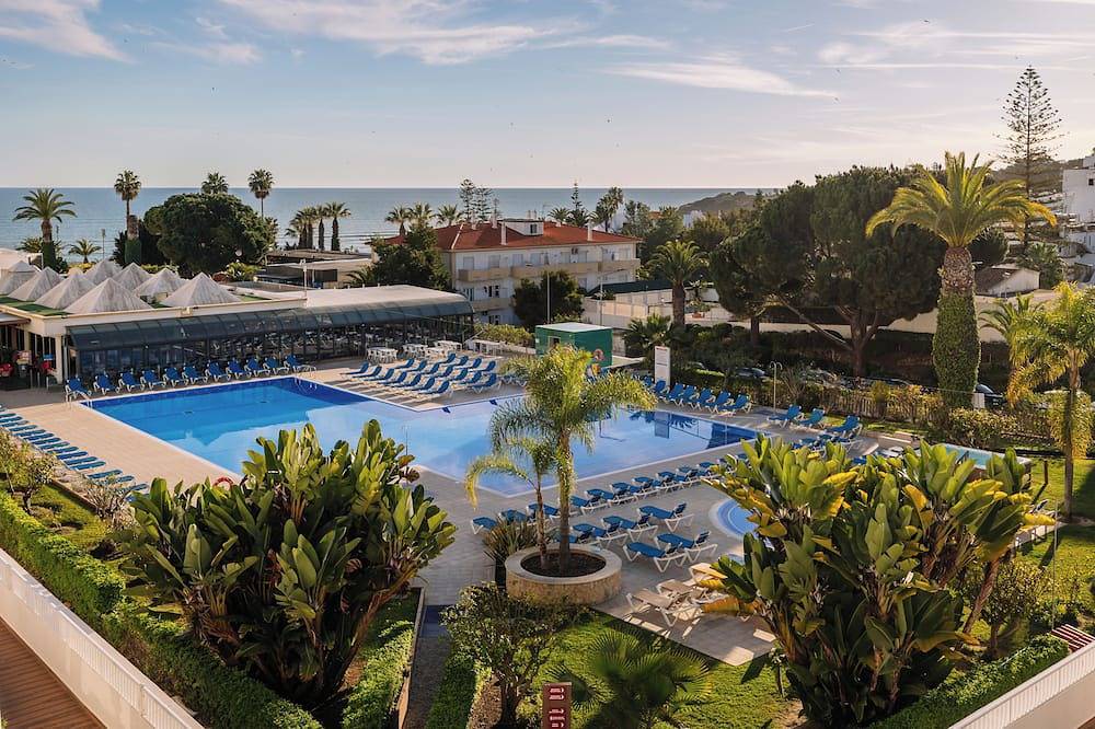 Hotell i Albufeira från 188 kr per natt