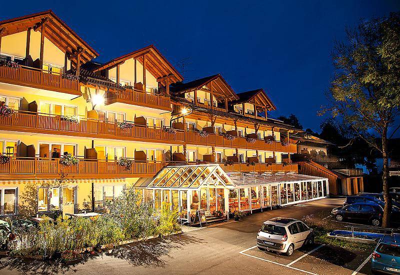 Hotell i Niederbayern från 77 kr per natt