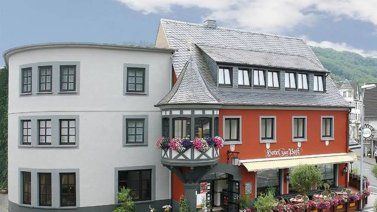 Hotell i Waldbreitbach från 356 kr per natt
