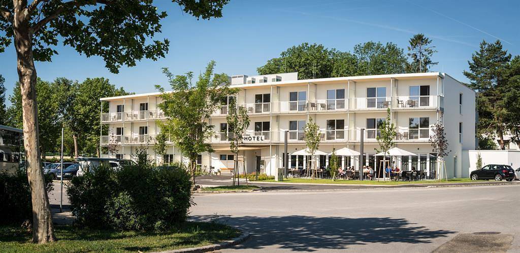 Hotell i Leithaberg från 133 kr per natt