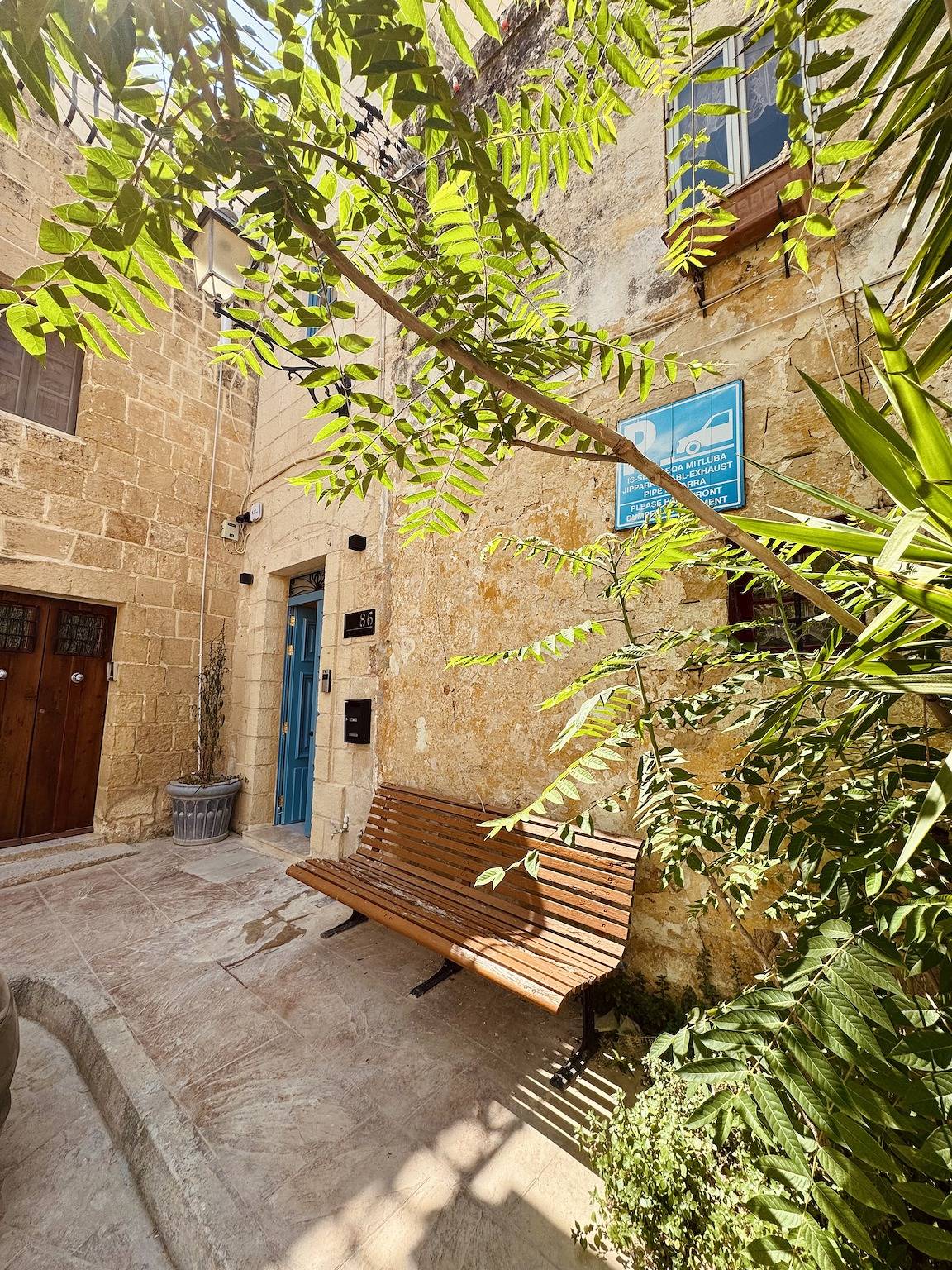 Hotell i Żurrieq från 100 kr per natt