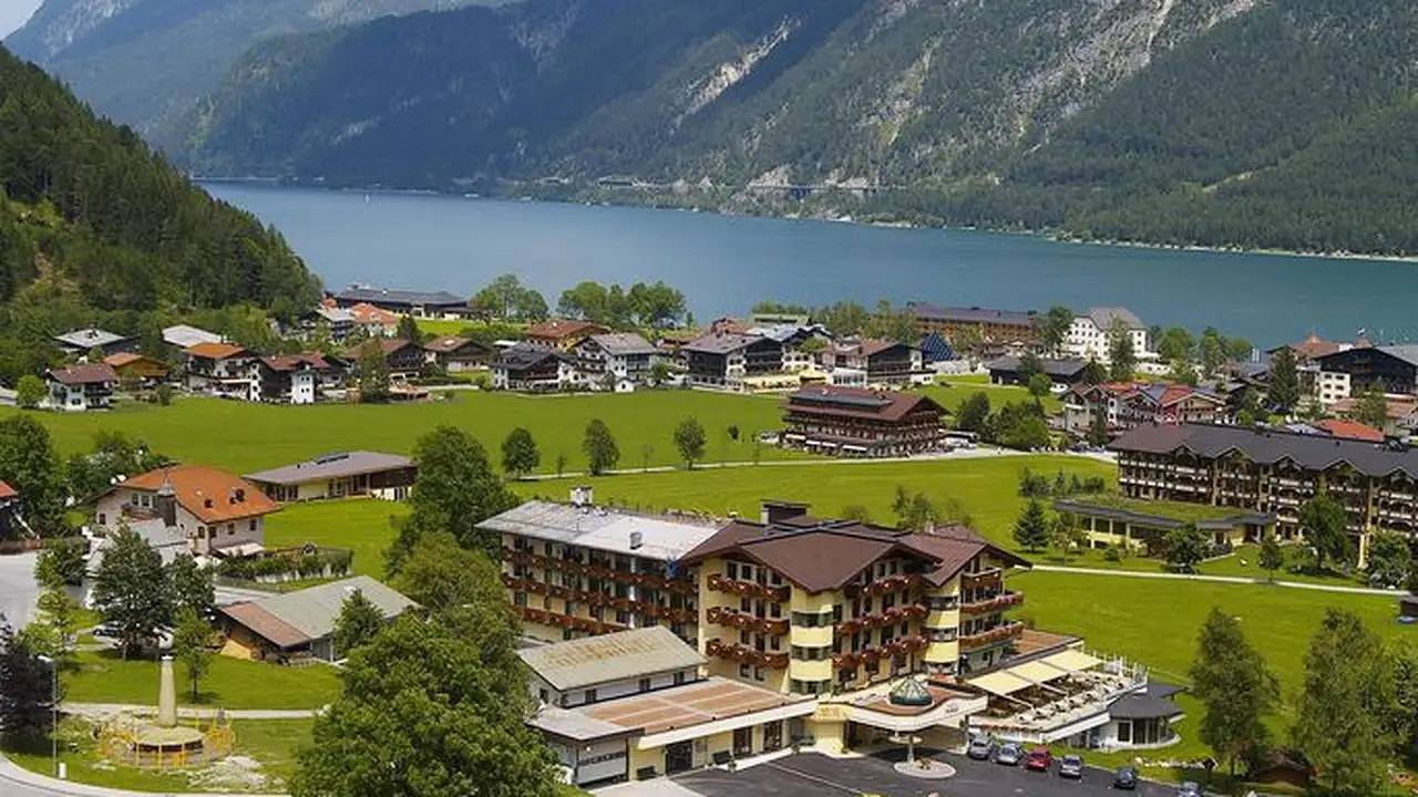 Hotell i Achensee från 349 kr per natt