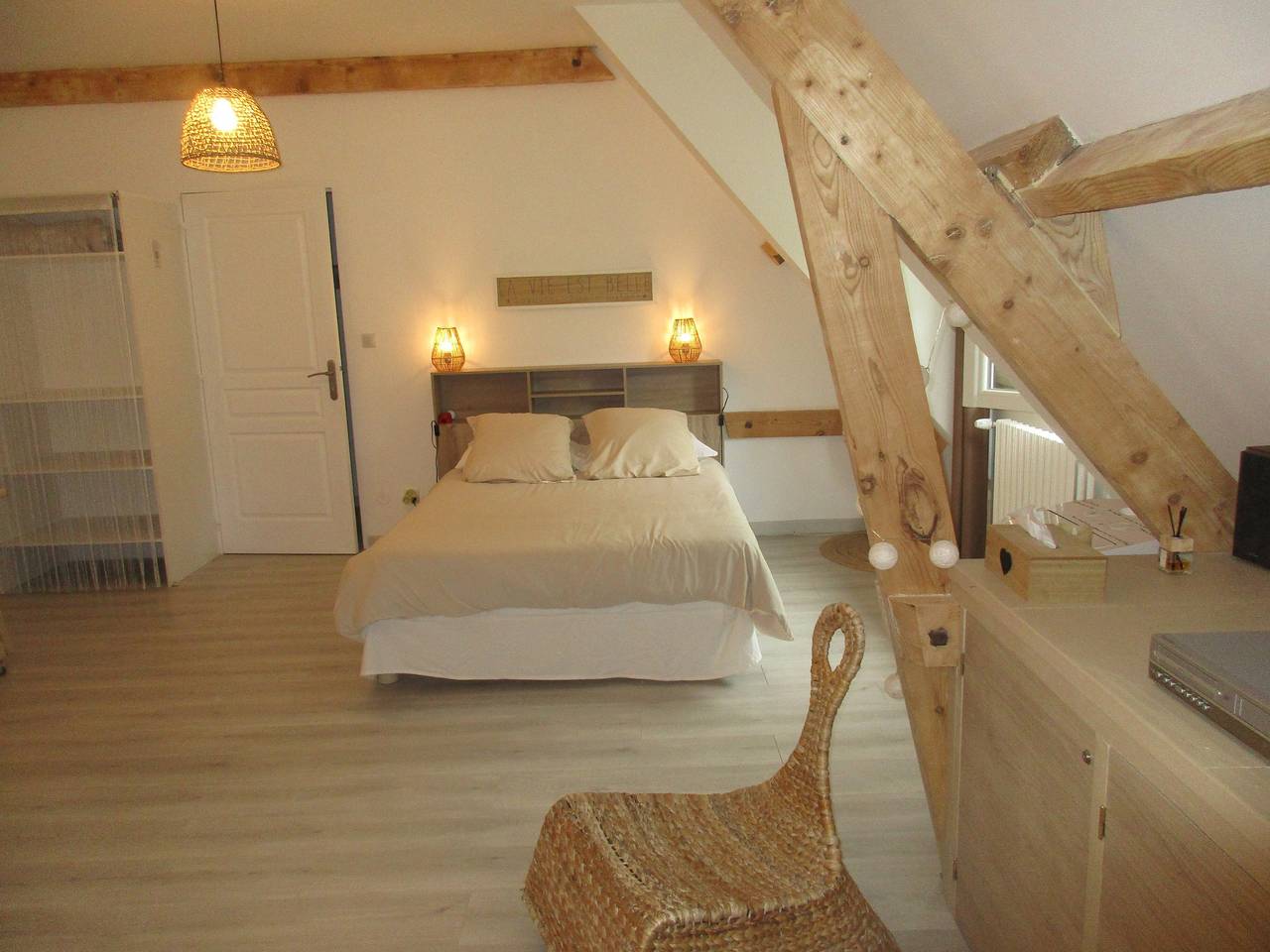 Hotell i Dordogne från 51 kr per natt