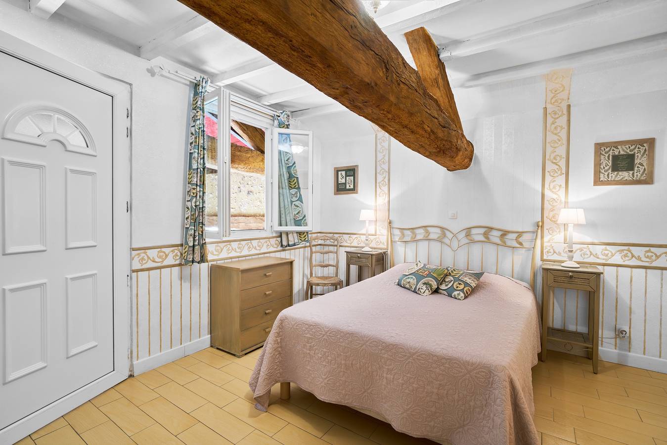 Hotell i Dordogne från 91 kr per natt