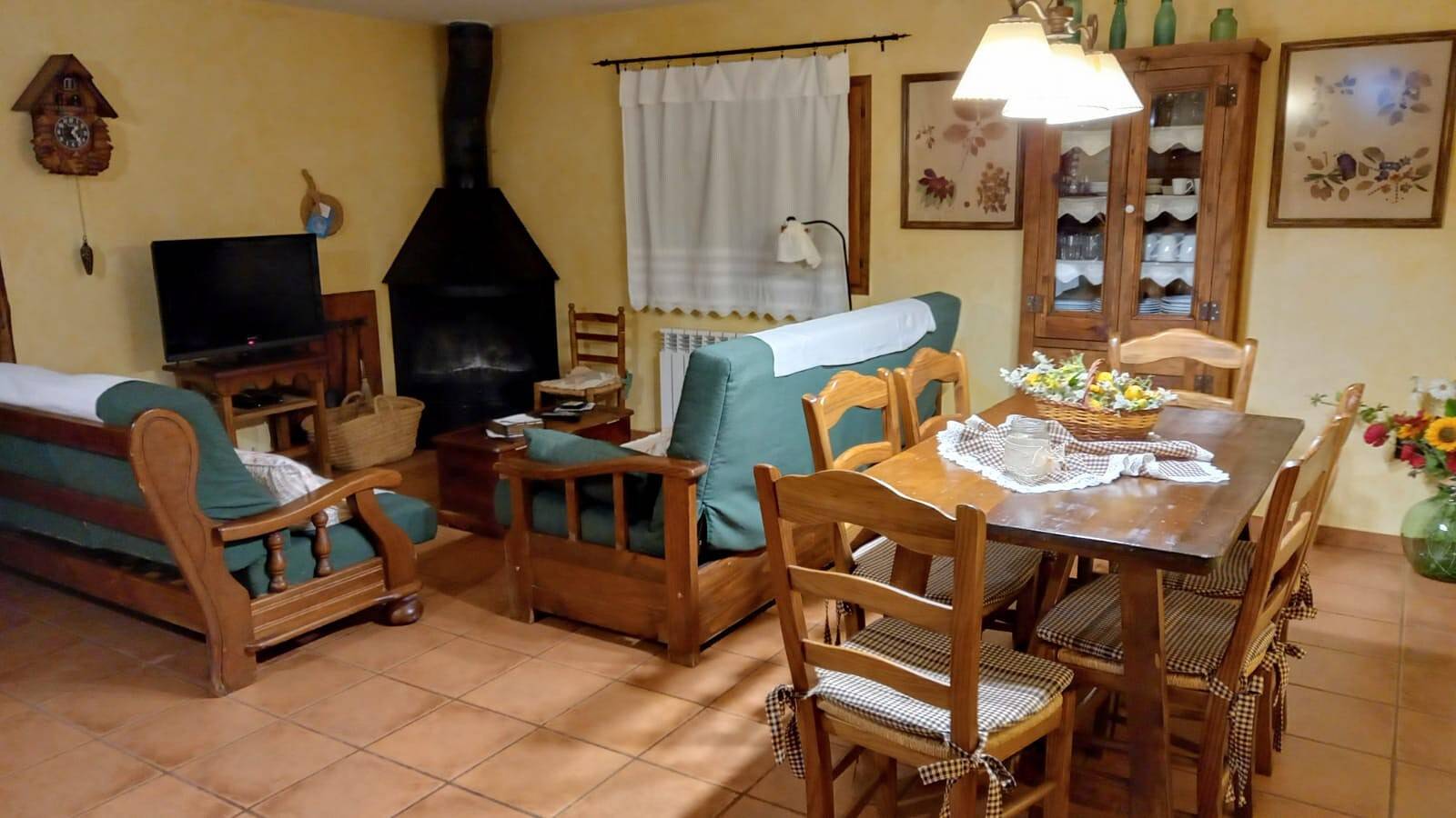 Hotell i Nave från 173 kr per natt