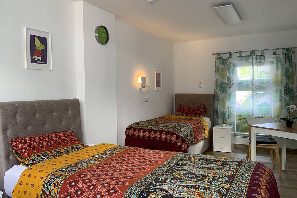 Hotell i Weiterstadt från 42 kr per natt