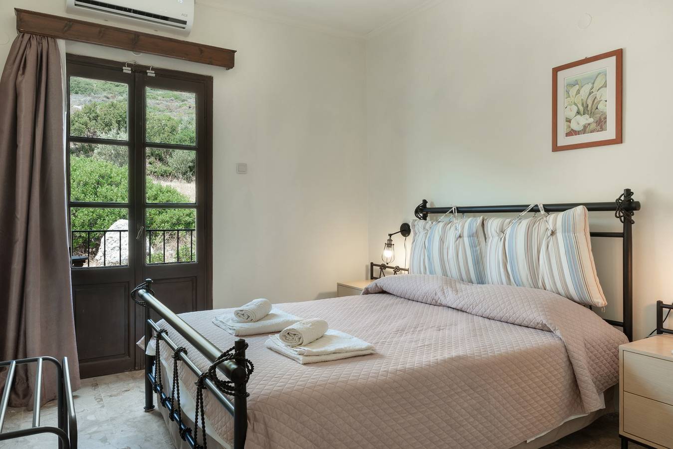 Hotell i Kalymnos från 104 kr per natt
