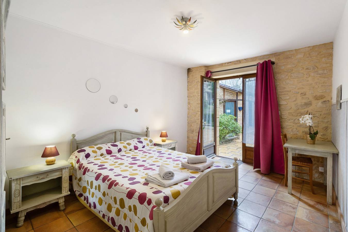 Hotell i Dordogne från 70 kr per natt