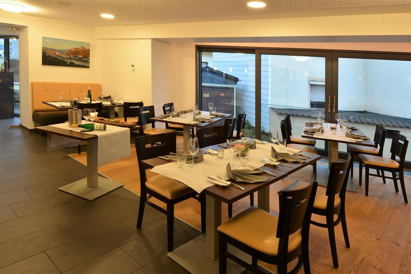 Hotell i Ayl från 81 kr per natt