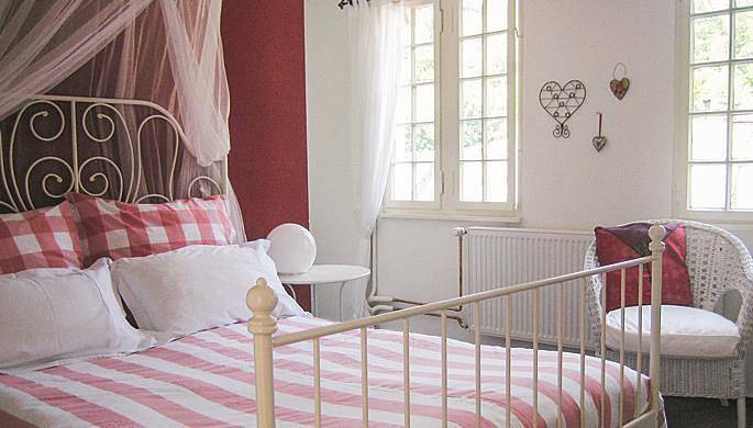 Hotell i Monschau från 135 kr per natt
