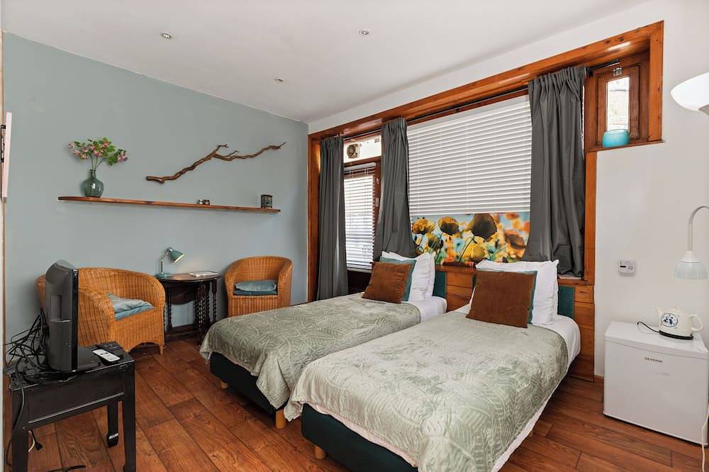 Hotell i Amsterdam från 134 kr per natt
