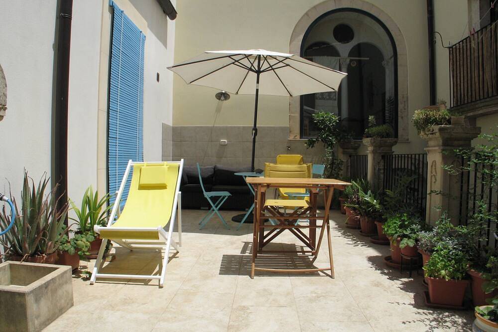 Hotell i Val di Noto från 61 kr per natt