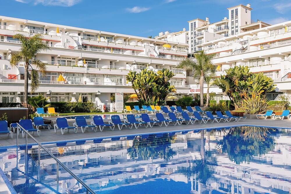 Hotell i Faro distrikt från 377 kr per natt