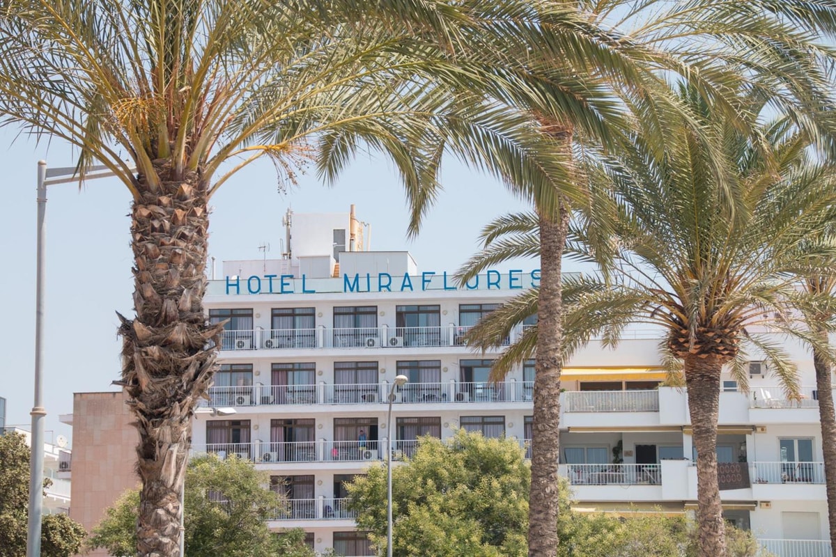 Umeå - Palma de Mallorca - Hotel Amic Miraflores