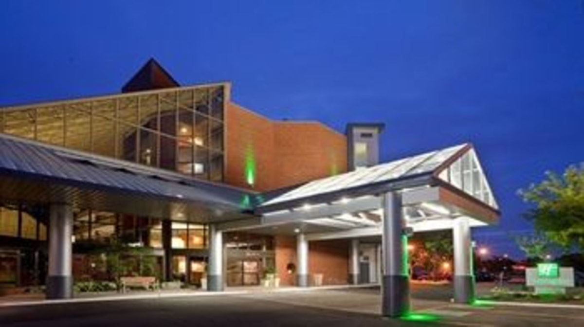 Oakville - Holiday Inn OAKVILLE (CENTRE) by IHG
