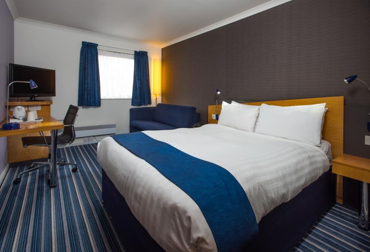 Stockholm - Inverness - Holiday Inn Express INVERNESS by IHG