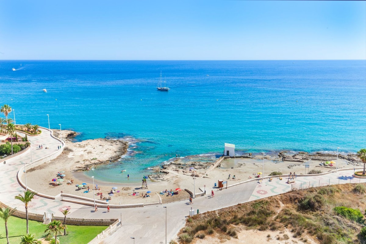 Calpe - Port Europa