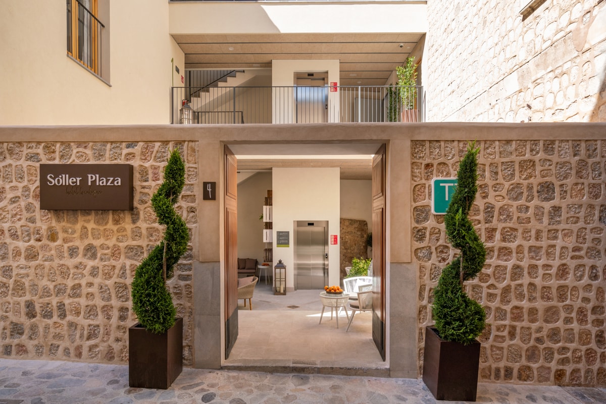 Göteborg - Sóller - Soller Plaza