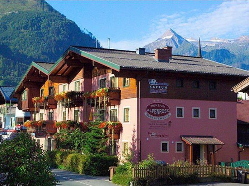 PEOPLE'S Hotel