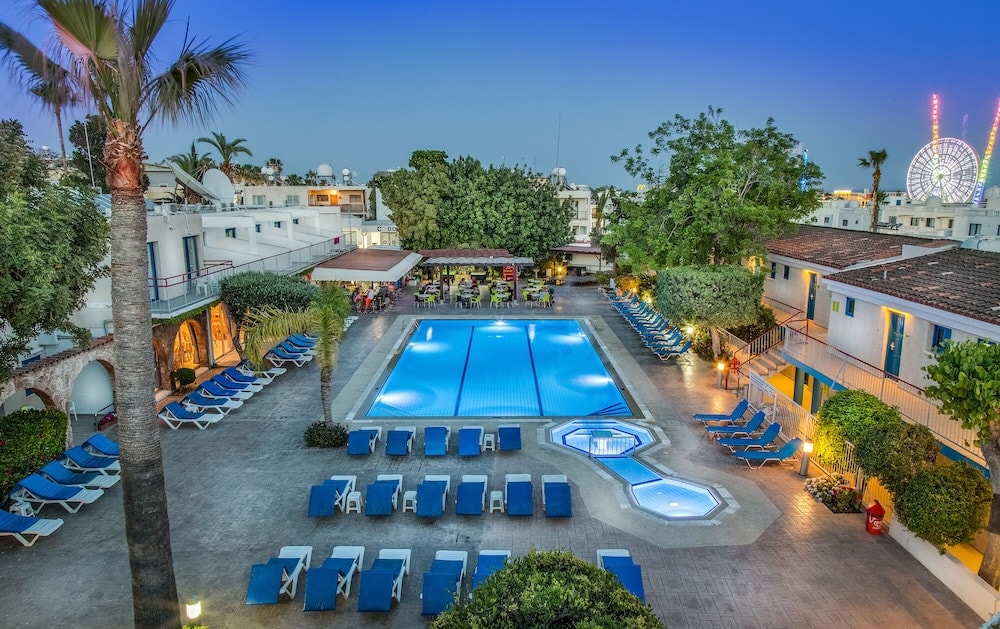 Ayia Napa - Green Bungalows Hotel Apartments