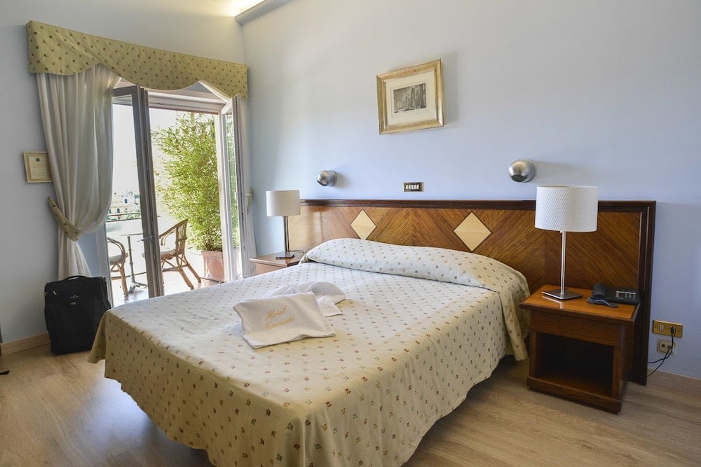 Stockholm - Ciampino - Hotel Cacciani
