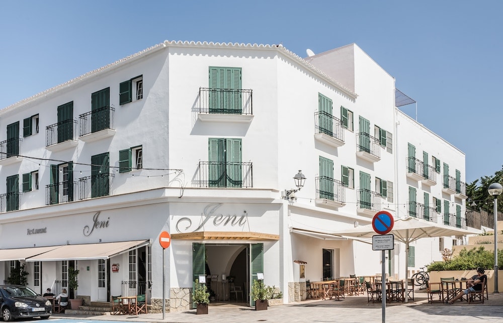 Arenal d'en Castell - Hotel Jeni & Restaurant