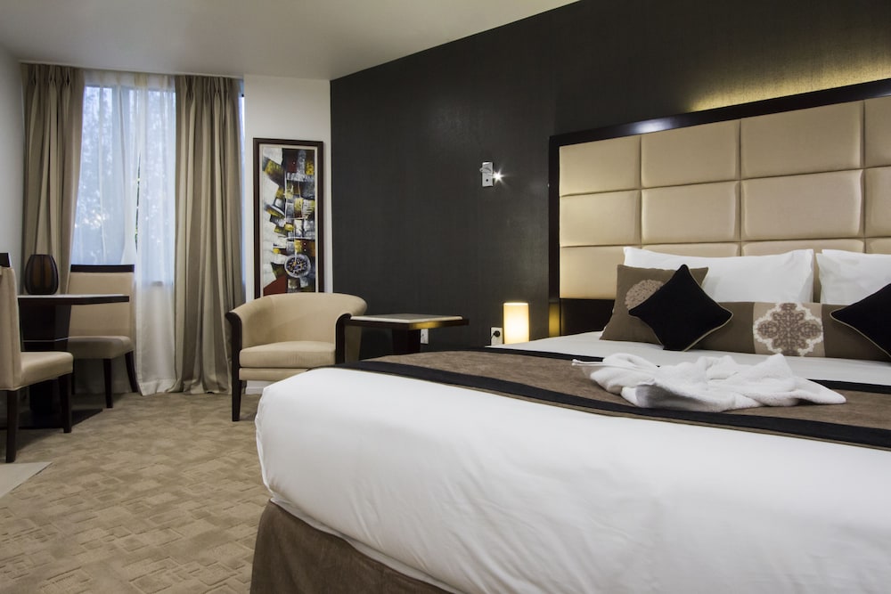 Auckland - VR Queen Street Hotel & Suites
