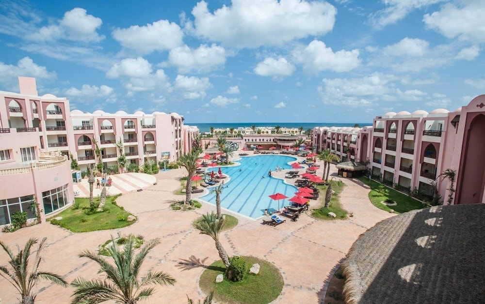 Sangho - Lella Meriam Hotel & Club