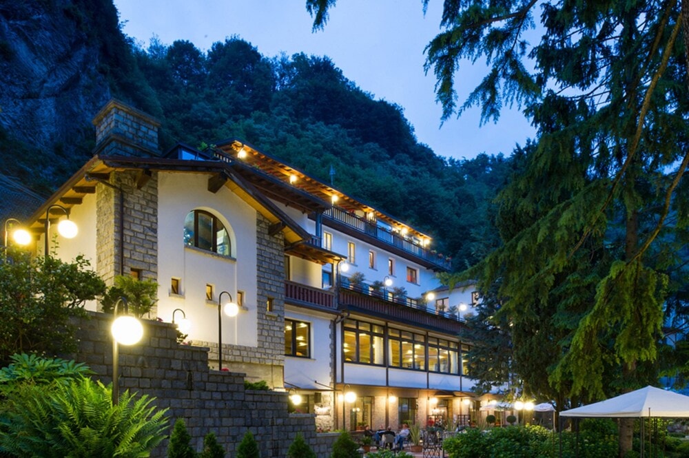 Breno - Hotel Oasi Verde