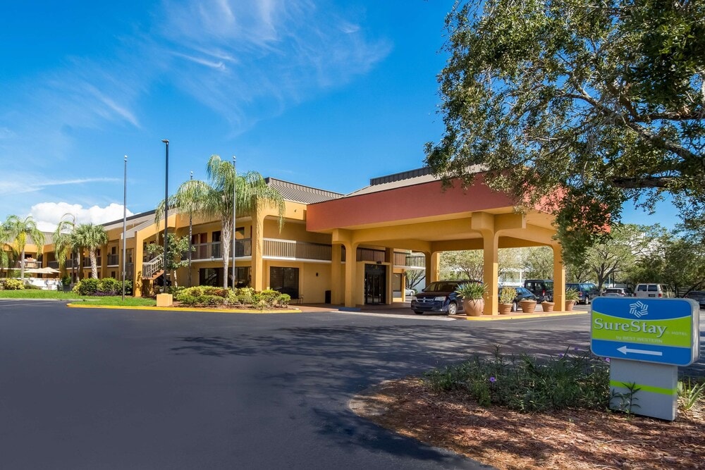 Pinellas Park - SureStay Hotel by Best Western St Pete Clearwater Airport