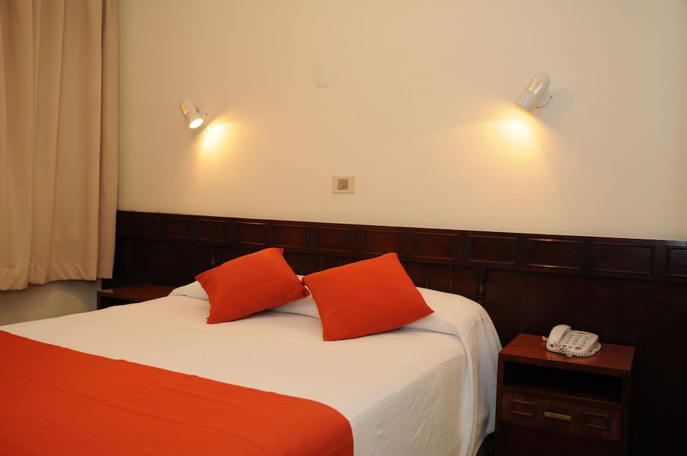 Montevideo - Hotel California
