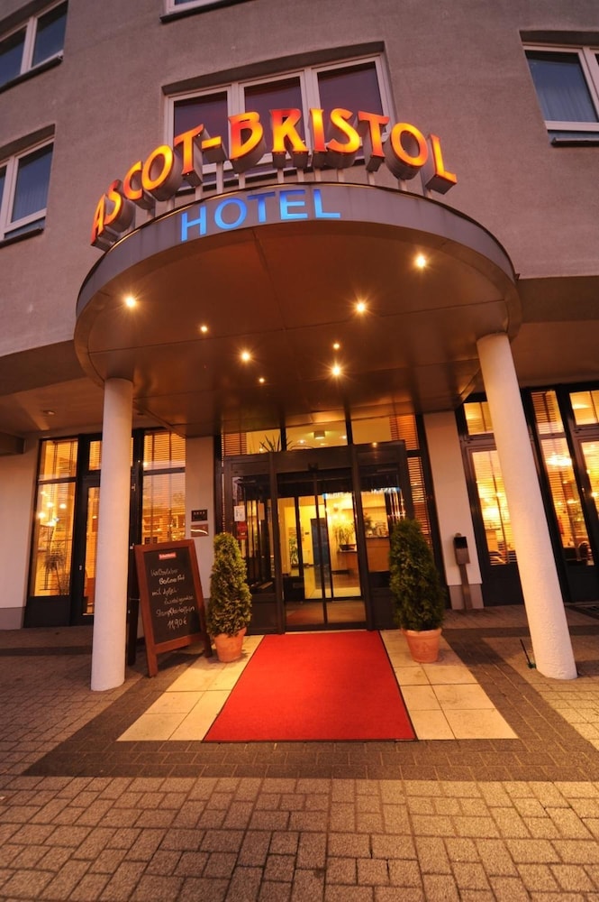Potsdam - Hotel Ascot Bristol