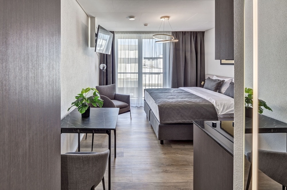 Rümlang - MOOI Apartments Zurich-Schlieren