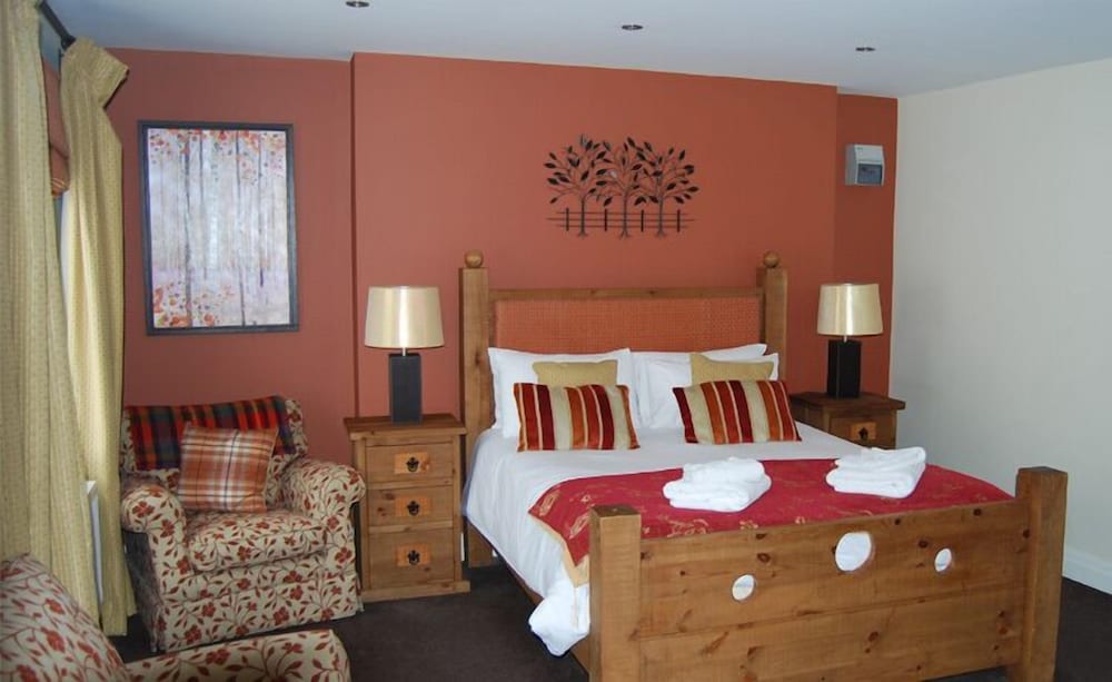 Faringdon - The Barrington Arms Hotel