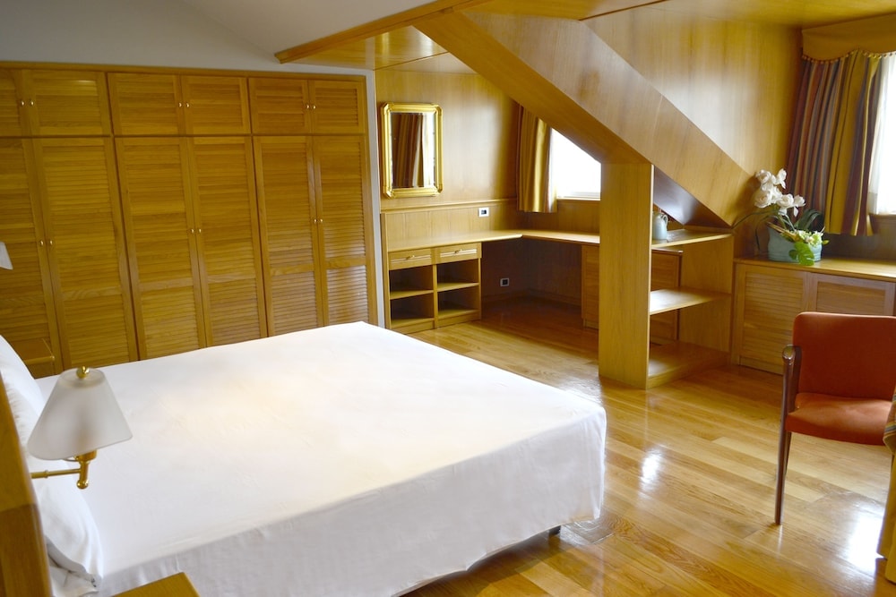 Ferrol - Hotel Alda El Suizo