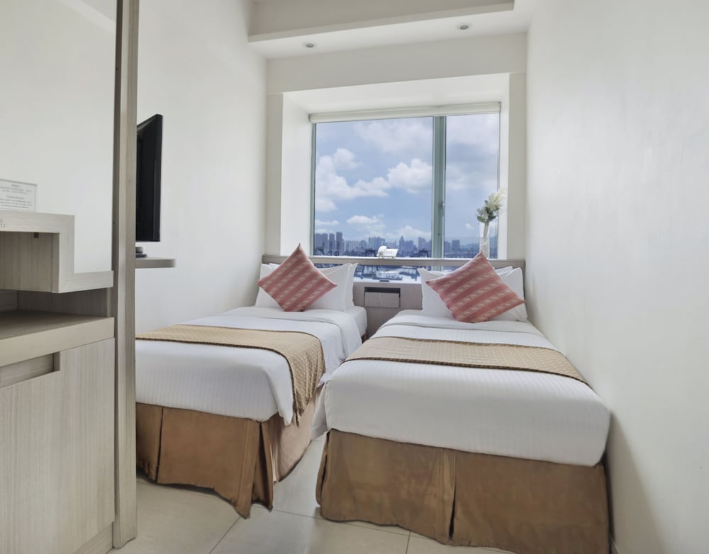 Tsuen Wan - Rambler Oasis Hotel