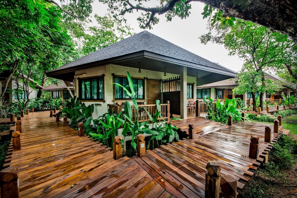 Stockholm - Thalang - Naiyang Park Resort - SHA Extra Plus