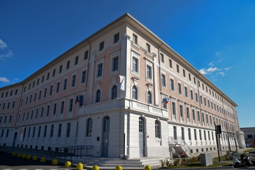Monfalcone - Nuovo Albergo Operai