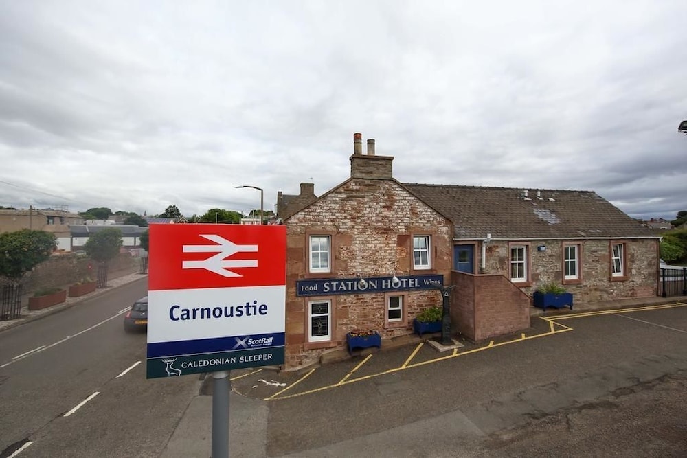 Carnoustie - The Station Hotel