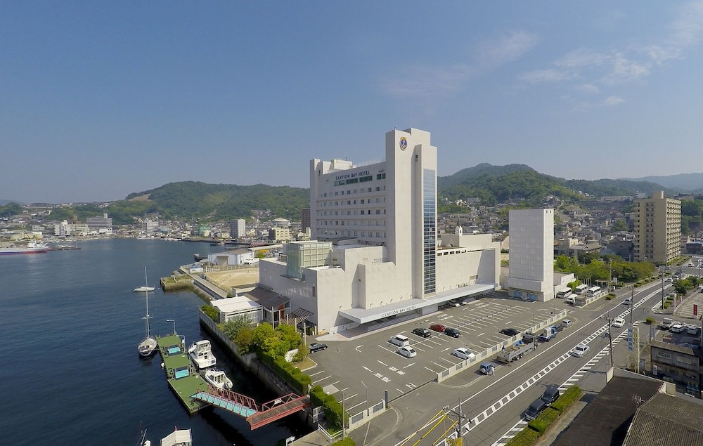 Kure - Clayton Bay Hotel