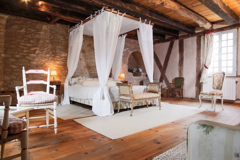 Montignac - La Roseraie Hôtel Restaurant