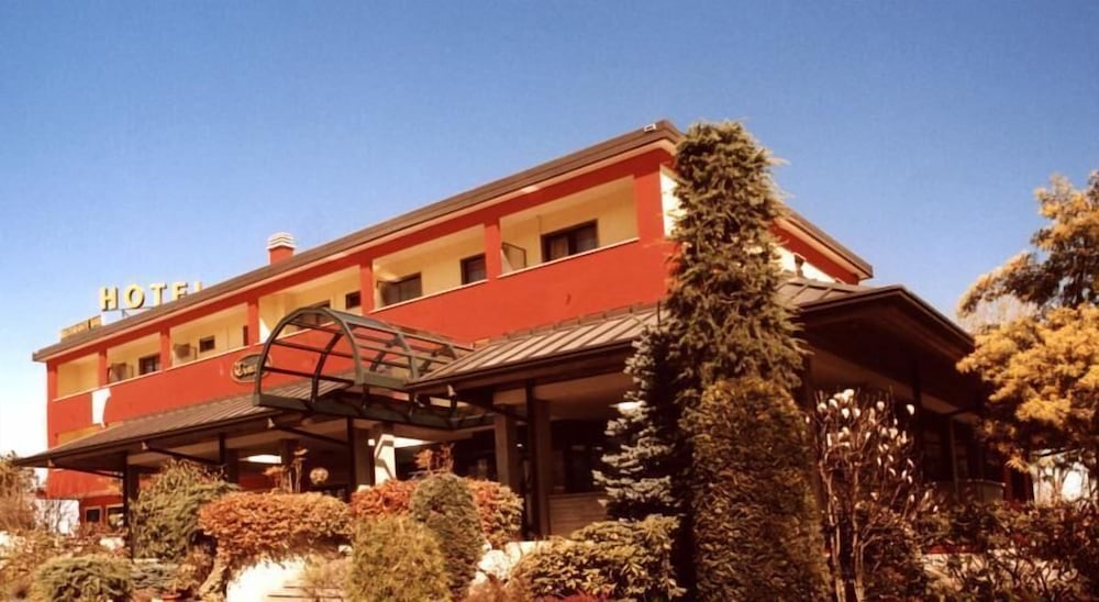 Vercelli - Hotel Cinzia Ristorante Christian e Manuel