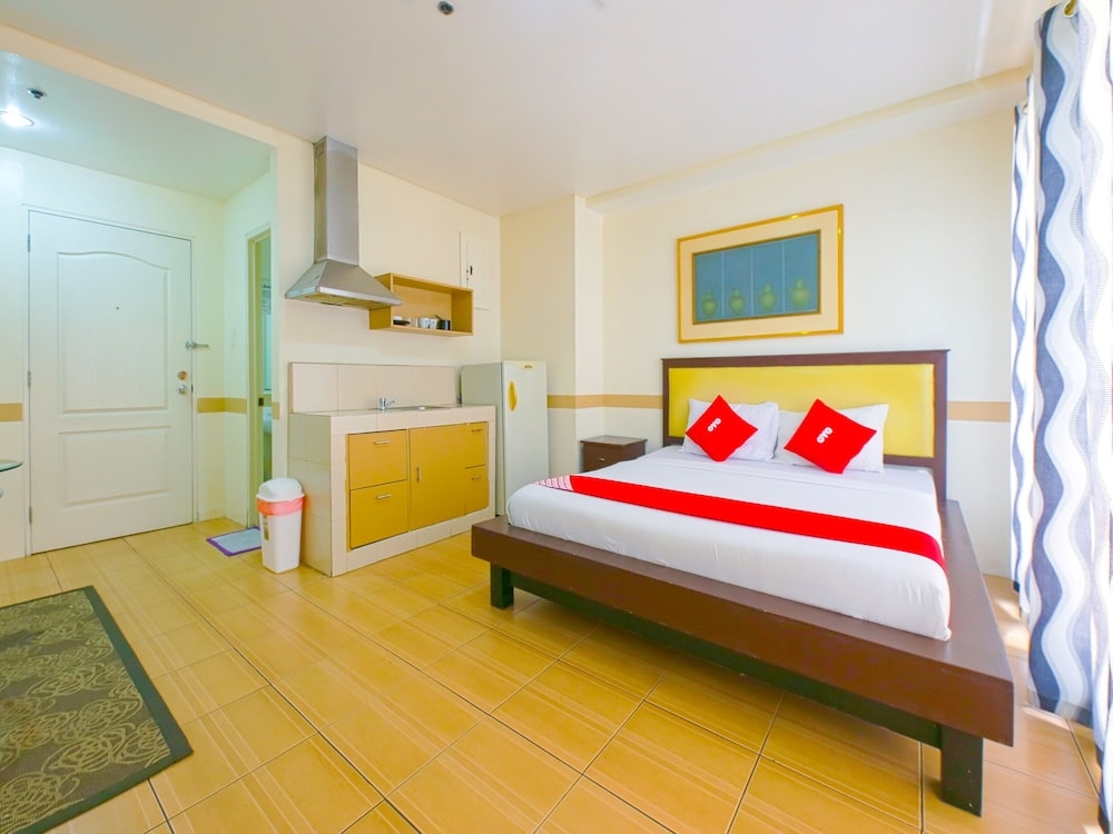 Manila - OYO 769 Poblacion Suites Polaris