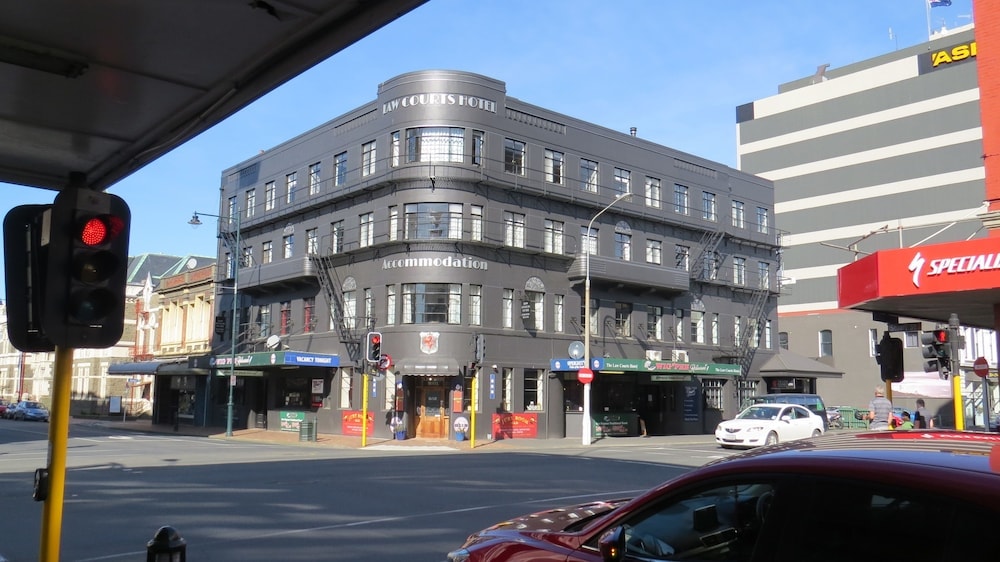 Dunedin - Law Courts Hotel