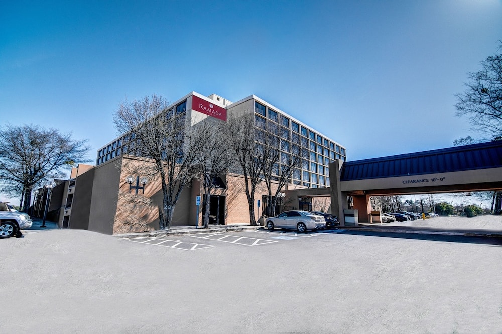 College Park (GA) - Ramada Plaza by Wyndham Atlanta Airport