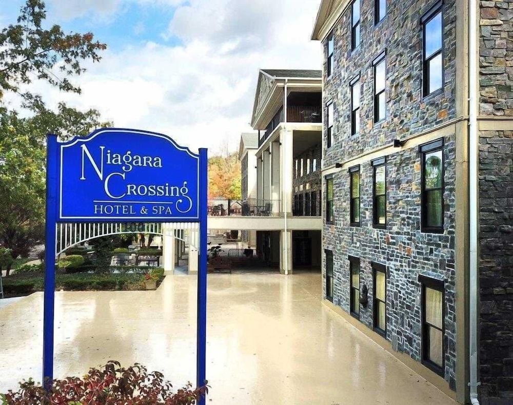 Niagara Falls - Niagara Crossing Hotel and Spa