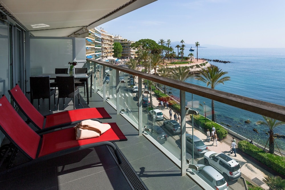 Juan-les-Pins - Royal Antibes - Luxury Hotel, Résidence, Beach & Spa