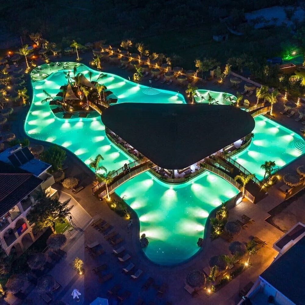 Alikanas - Letsos Hotel